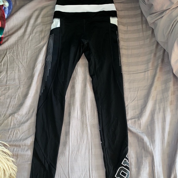 PINK Victoria's Secret Pants - Pink Ultimate Leggings🖤